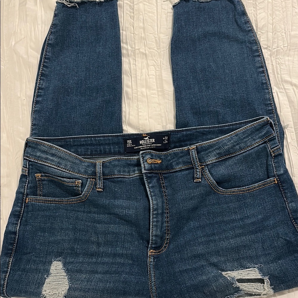 Hollister Blue Ankle Cropped Jeans with Faded Distressing
